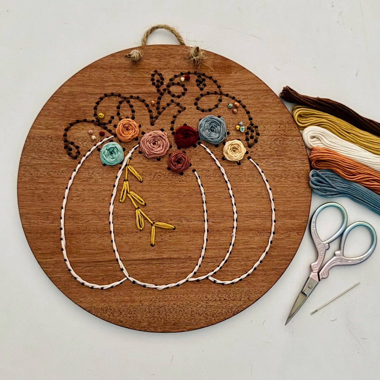 Pumpkin Wood Embroidery Kit: Beginner-Friendly Sewing Craft