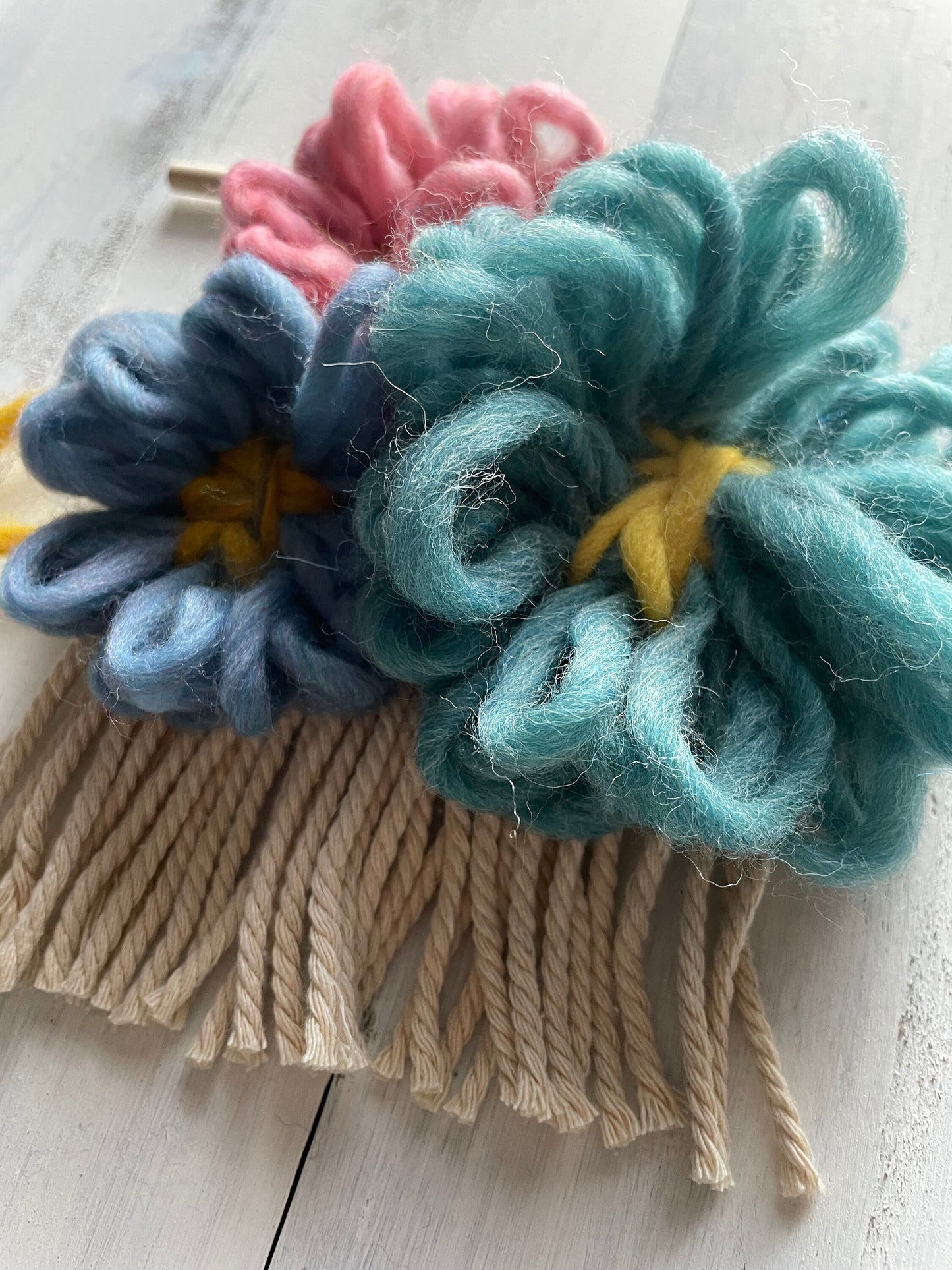 Flower Loom DIY Weaving Kit: Wool Flower Making