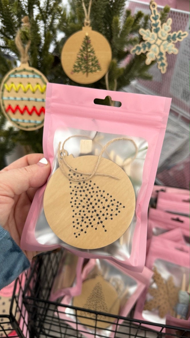 DIY Wooden Embroidery Ornament Kit: Christmas Tree, Snowflake, Ball (3-Pack)