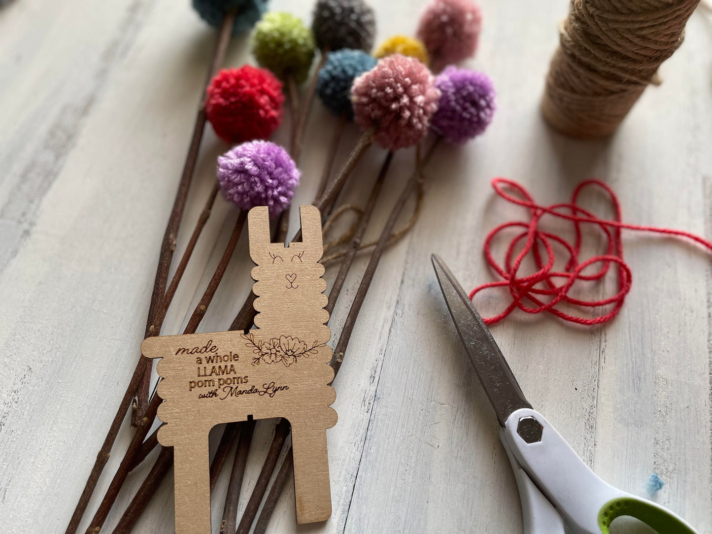 Pom Pom Maker, Pom Pom Flowers, DIY Crafts for Adults and Kids, Pom Pom Bouquet, Make it Yourself Kits, How to Make, Yarn Kits, Llama