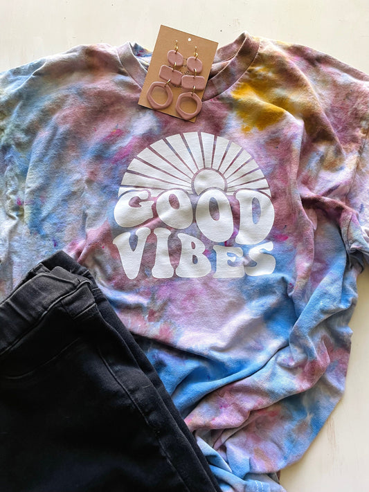 Hand Dyed Good Vibes T-Shirt: Women's Ice Dye Crew Neck